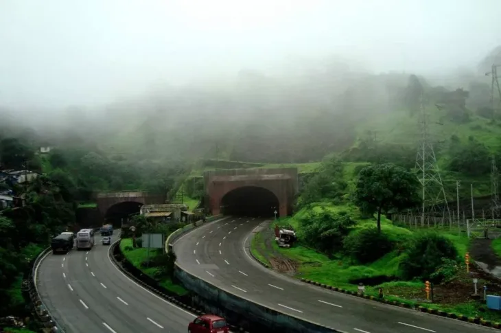Pune Mumbai Expressway 1024x736 jpg webp