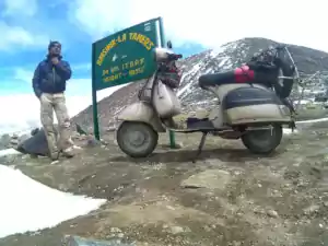 A Splendid Ride To The Top Of The World On A 2 Stroke Scooter 1