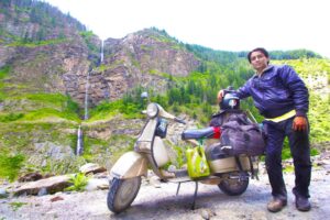 pangi valley on scooter